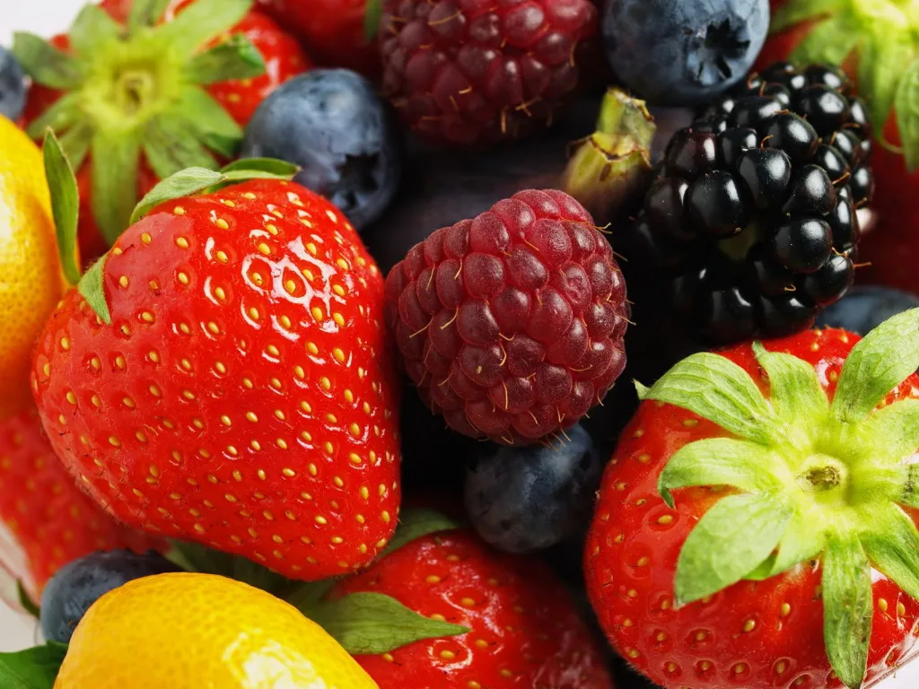 1407333420_fruit_and_berries.jpg